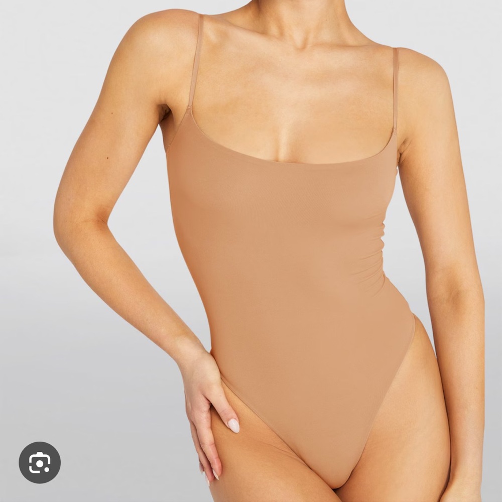 SKIMS - Fits Everybody Cami Thong Bodysuit